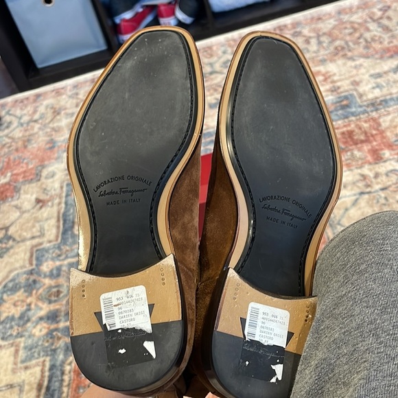 ❗️$860 FERRAGAMO MENS CHELSEA BOOT❗️worn once! - Picture 6 of 6